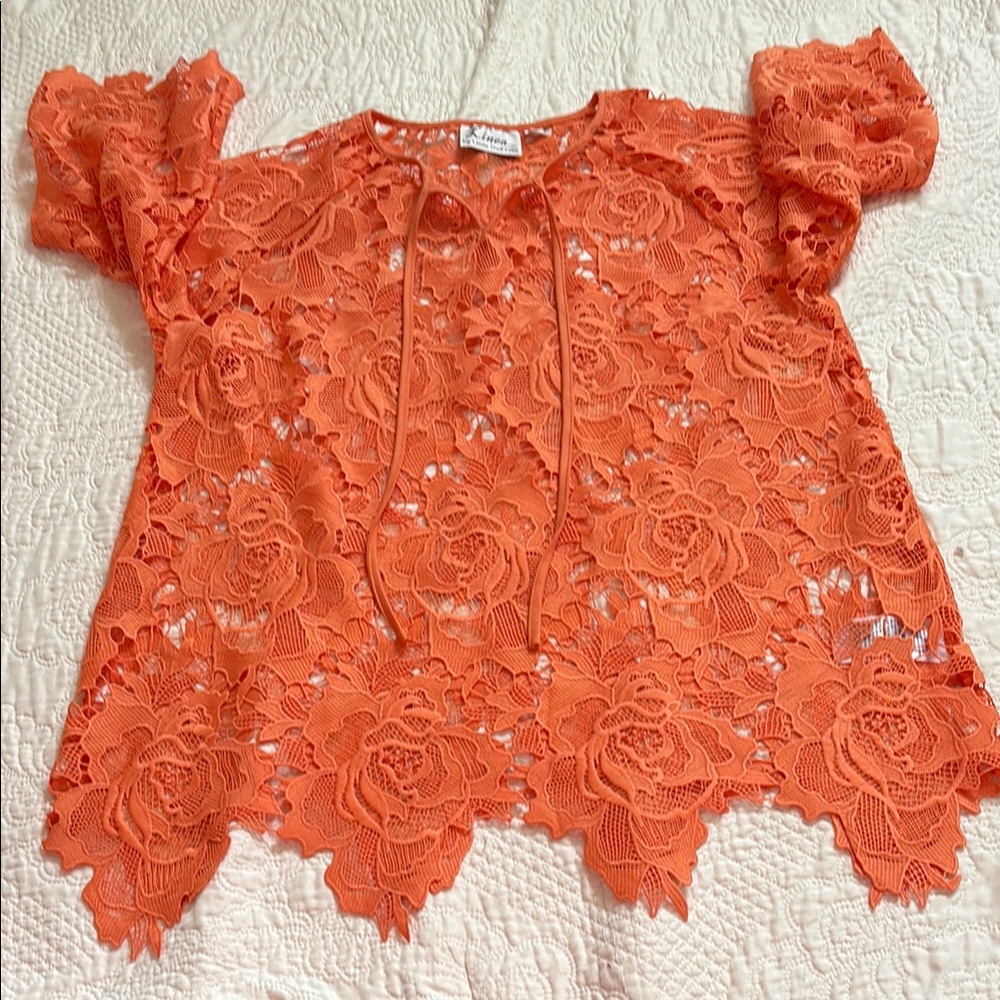 Lines by Louis Dell’Olio size L apricot  batten-burg lace tunic top & camisole